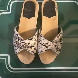 No. 6 Abuela Clog on Mid Wedge - Spotted Pony, Size 40